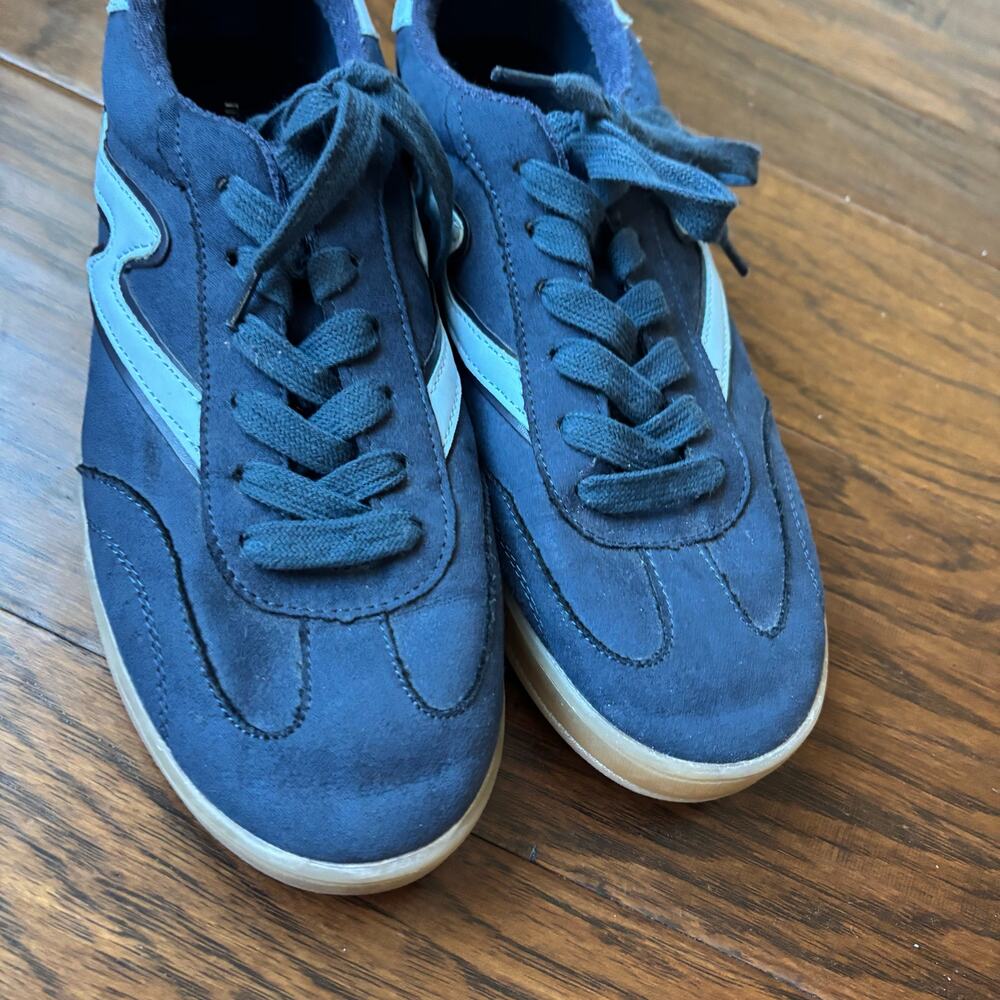 Madden Girl Giia Low-top Sneakers Blue Bird Size 8.5 Women’s - Picture 2 of 14